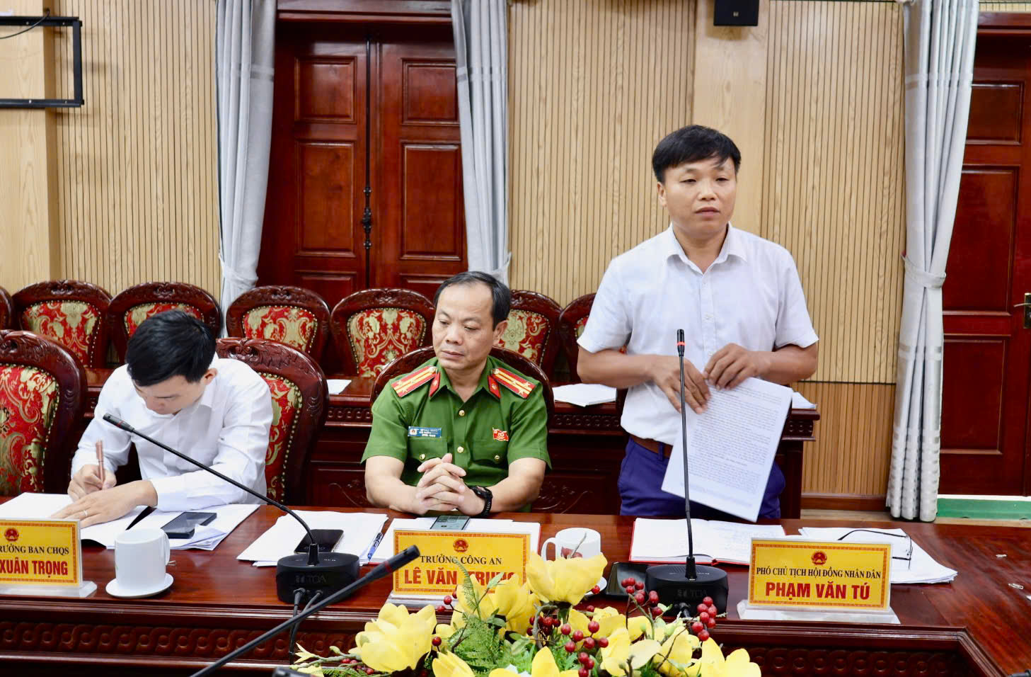 Anh-tin-bai